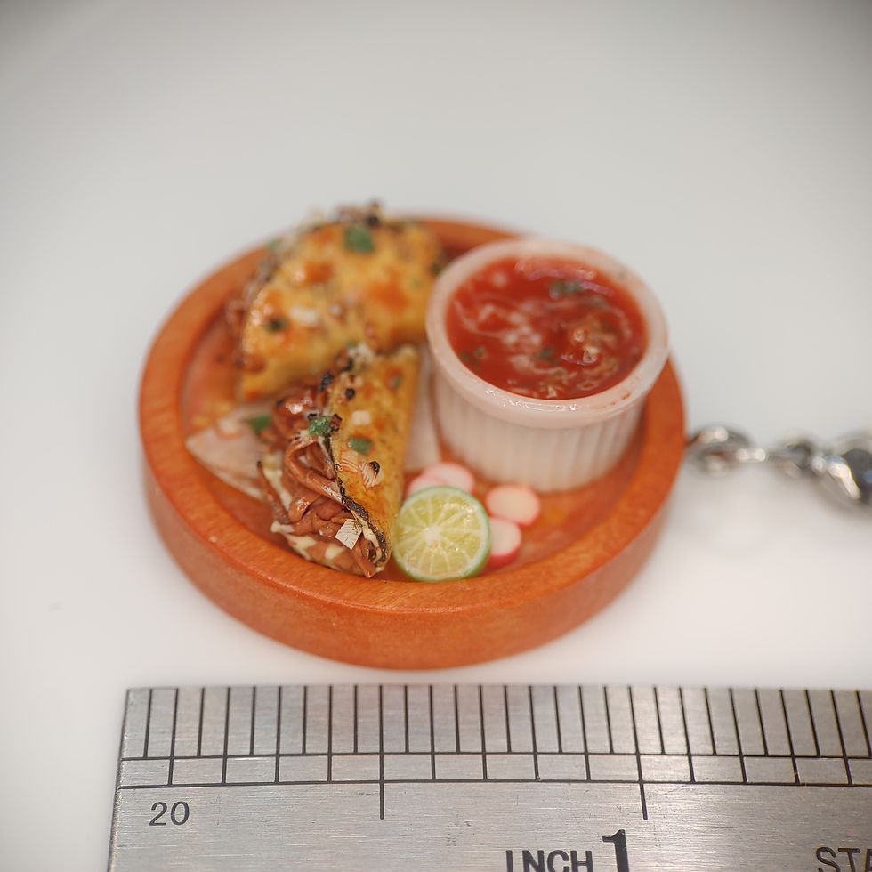 Miniatura: Plato de tacos de quesabirria