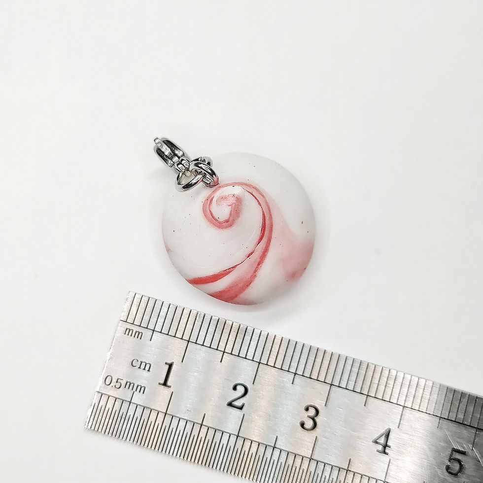 Thumbnail: Meringue Kiss Charm