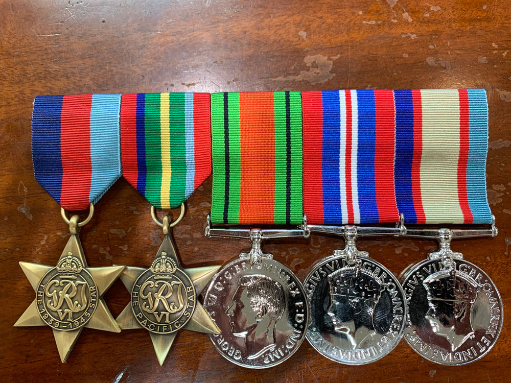 Court Mounting Versus Swing Mounting for Military Medals