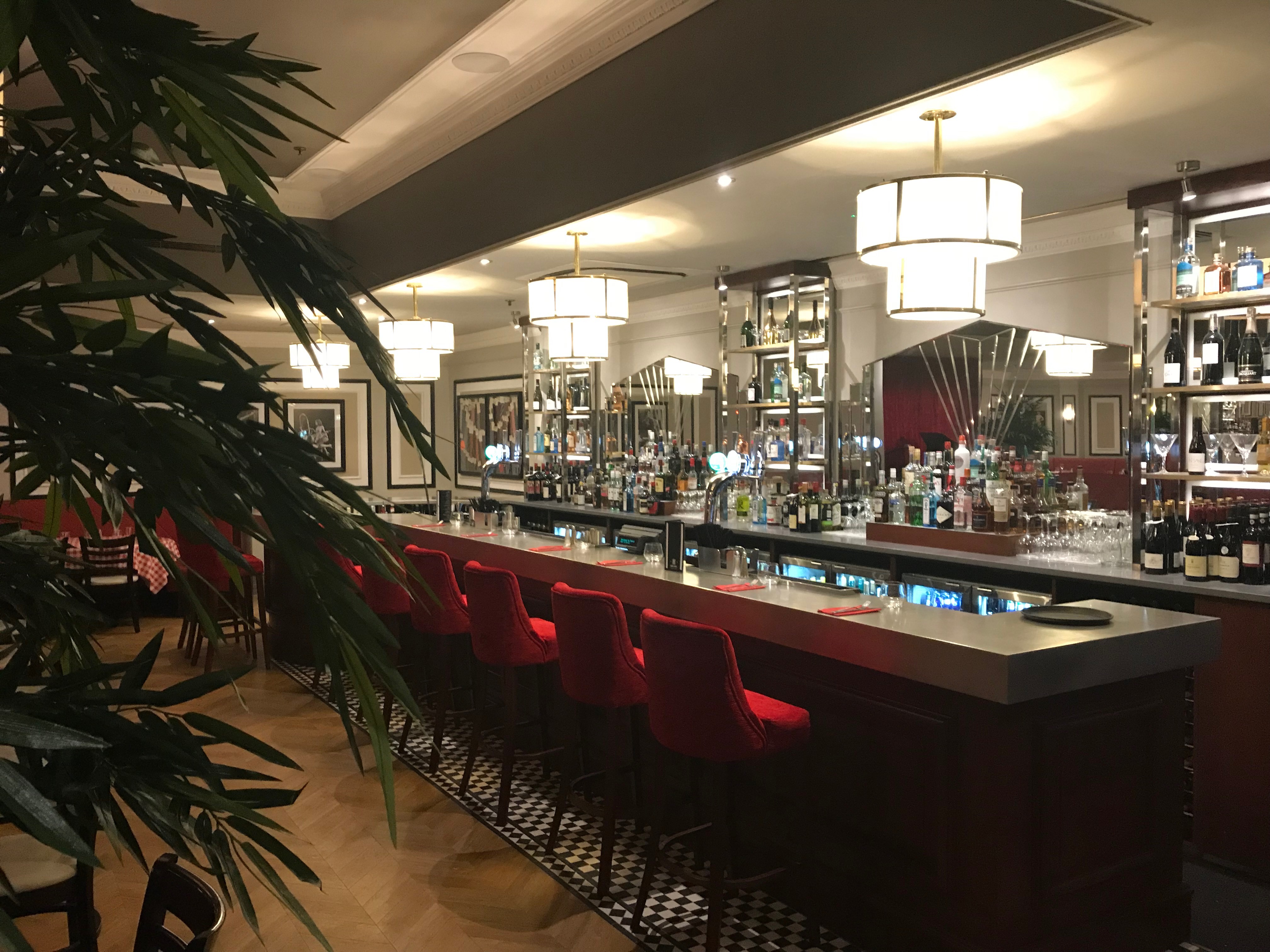 Gallery Paris Grill Complete