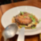 肉厚のしいたけ、スモークドバターソース、ヴィーガン、サステナビリティ、オーガニック、プラントベース、食トレンド