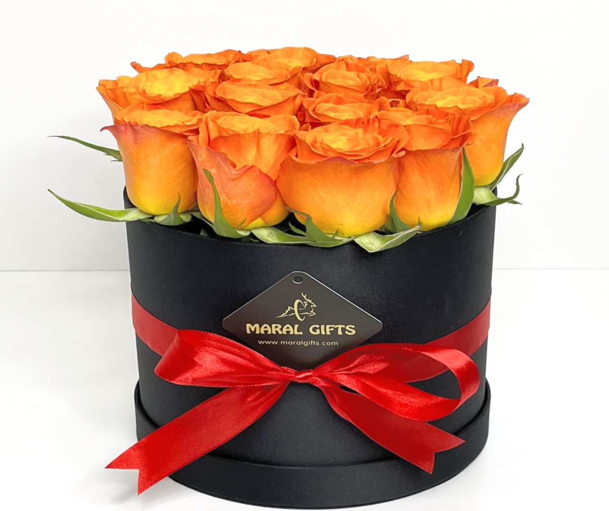 Orange circle flower boxes online delivery Dubai