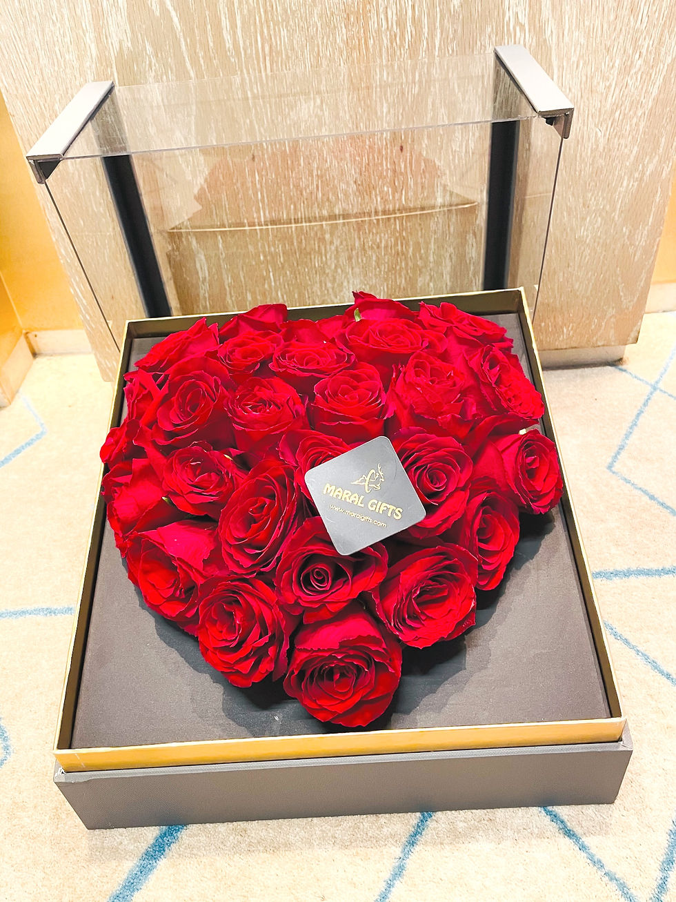 Thumbnail: Red roses flower box combination in a box
