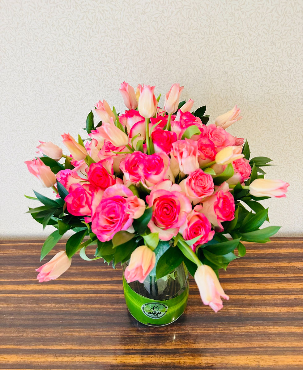 Elegant Flowers Vase By Maral Gifts