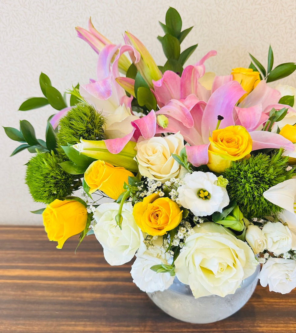 Elegant Mixed Flower Vase with Lilies