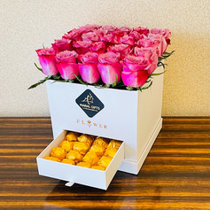 Flower and Chocolates Box Online delivery Dubai Maral Gifts