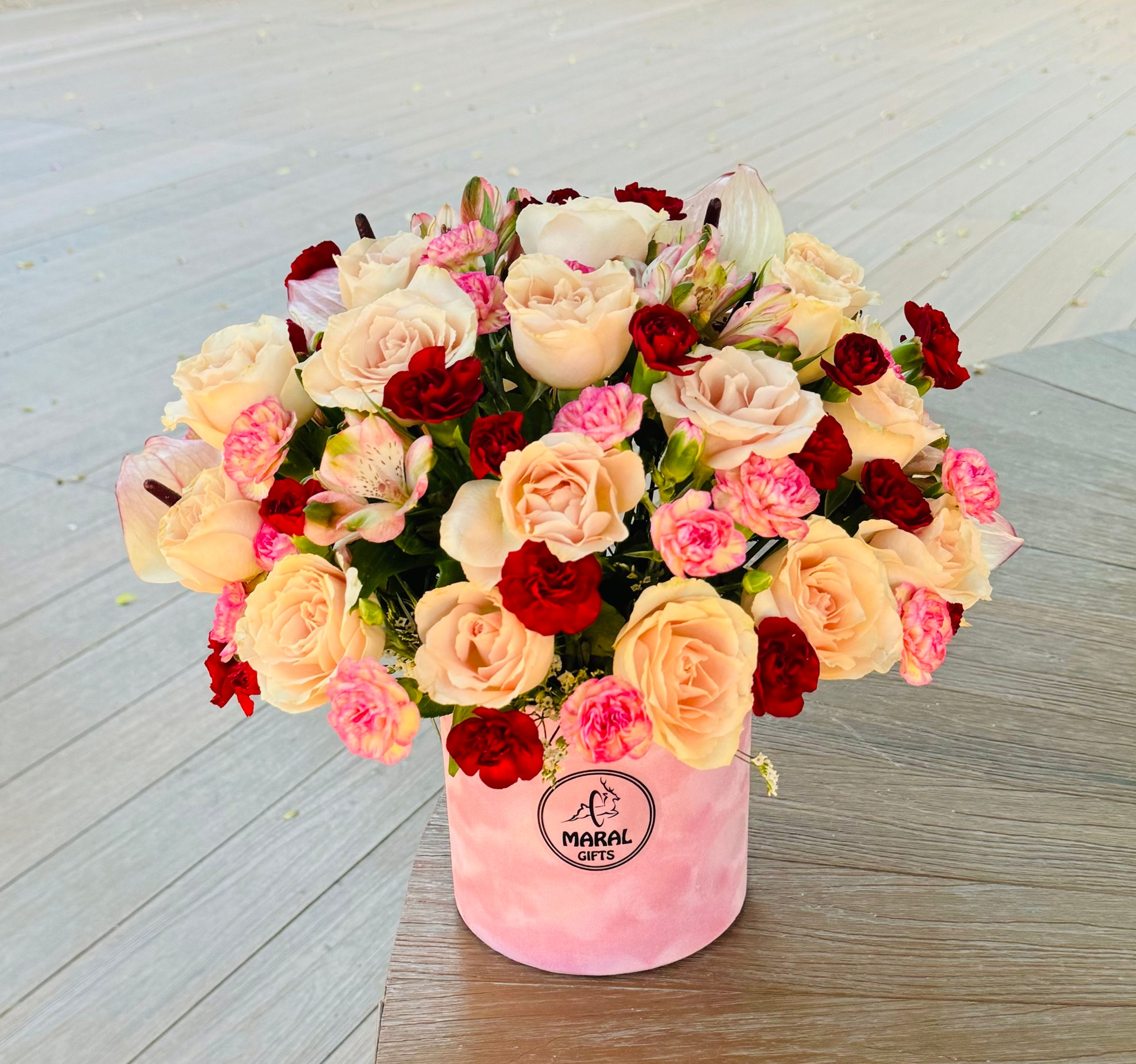 Peach Roses flower box.