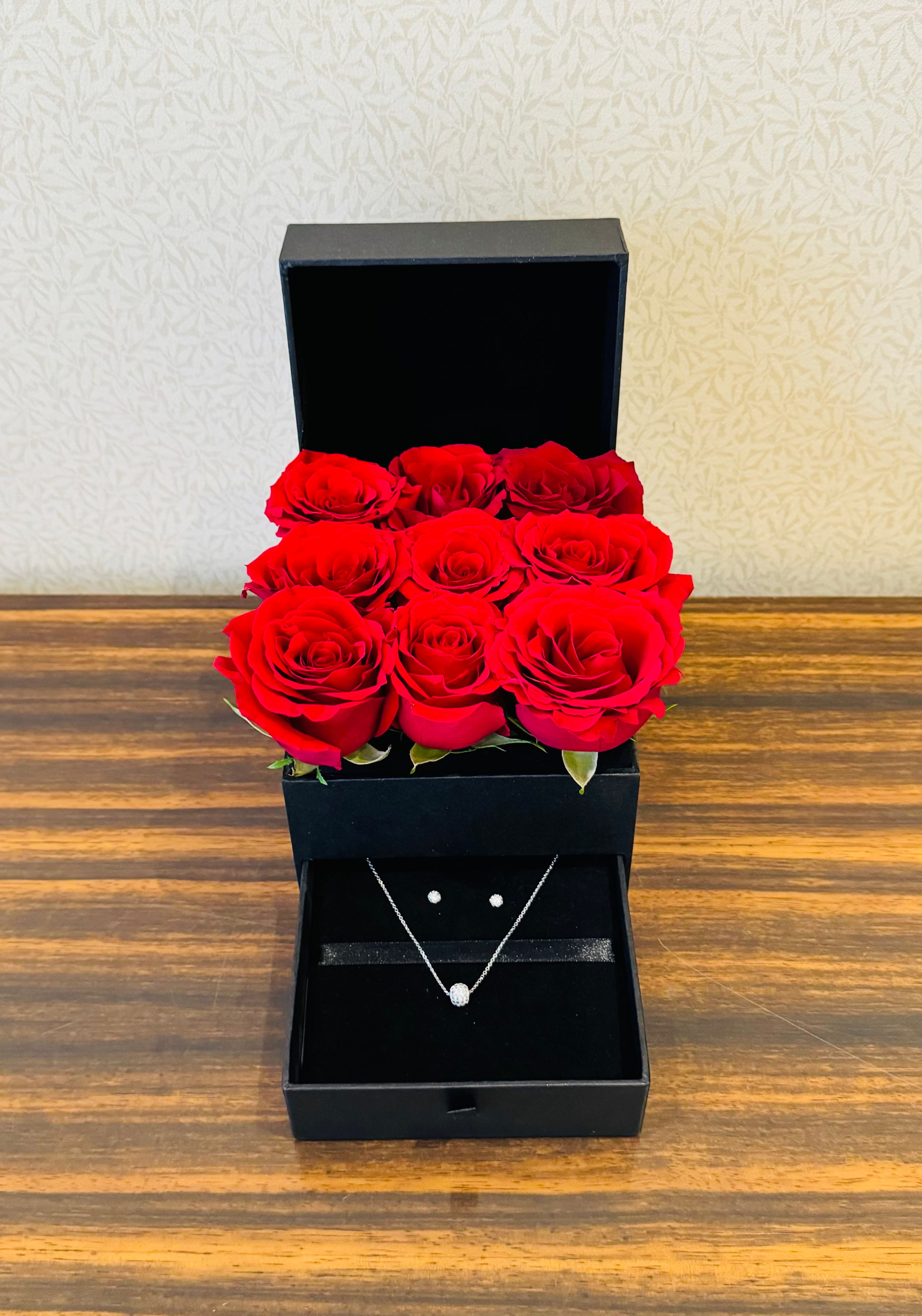 Flower Box With Half Set Crystal Circle Design