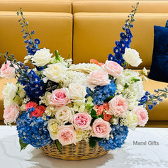 Full of Wishes flower basket Flower Online Delivery Dubai Maral Gifts