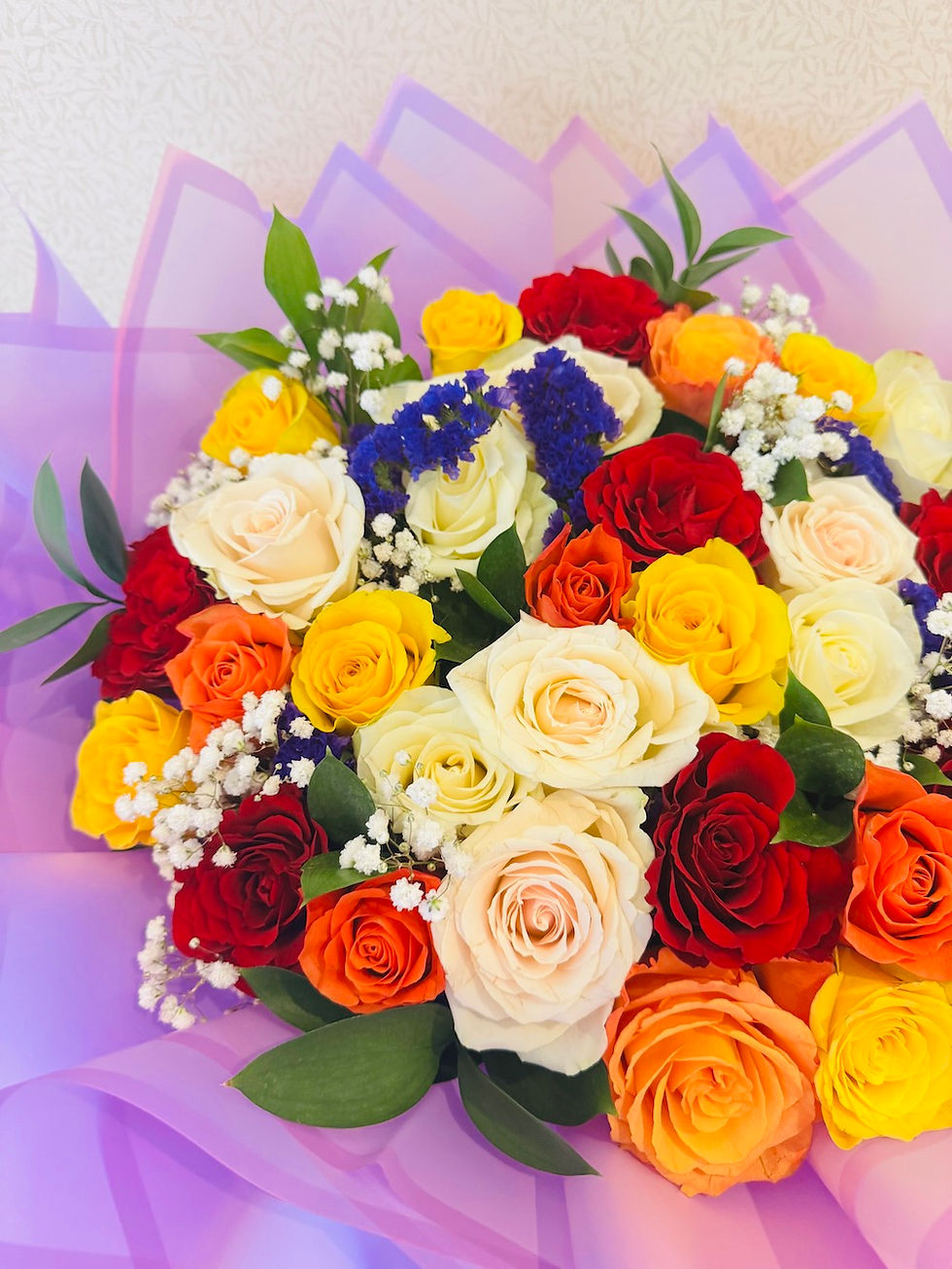 luxury mixed flower bouquet Dubai colorful roses arrangement