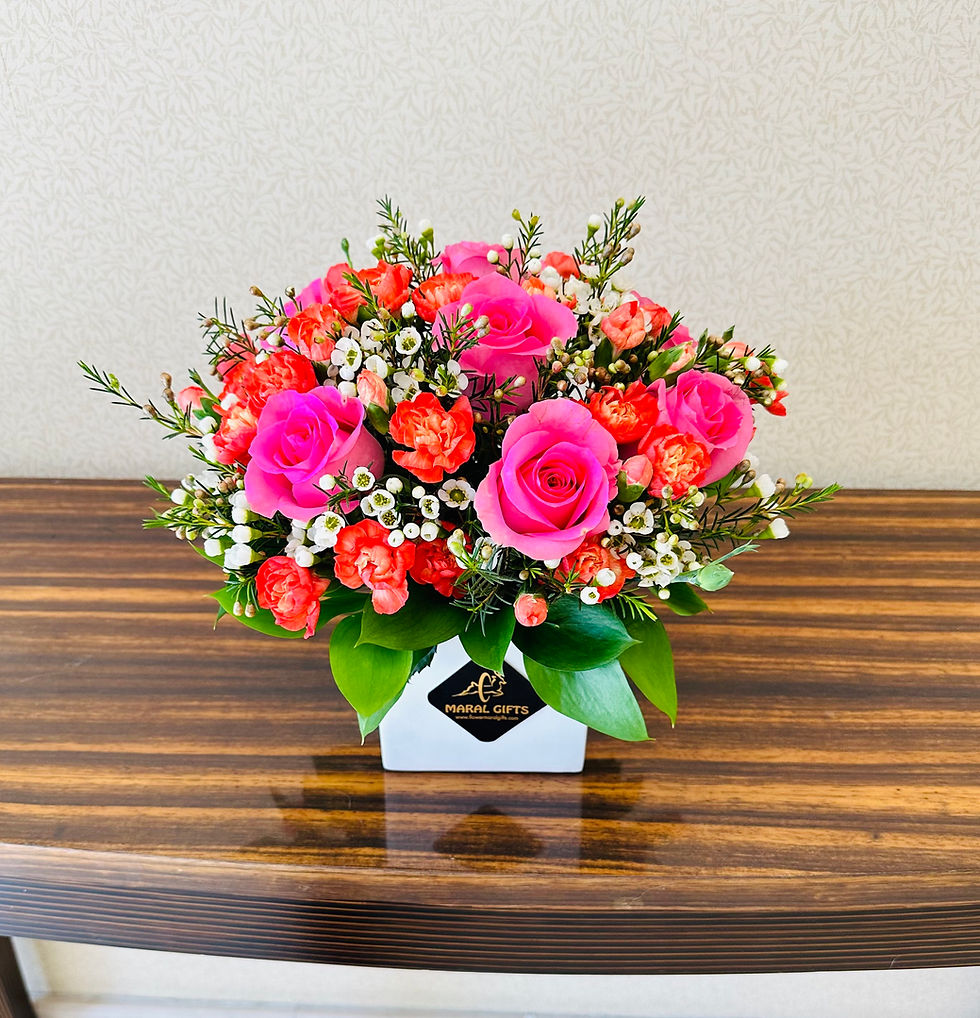 flower vase combination Dubai flower shop