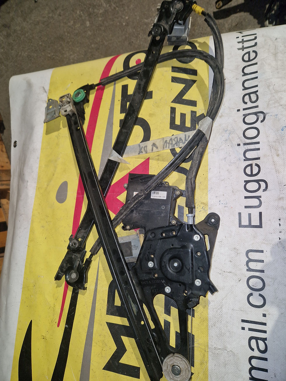 Miniatura: YM2114533 AlzavetroANT E  posteriore destro per Volkswagen Sharan