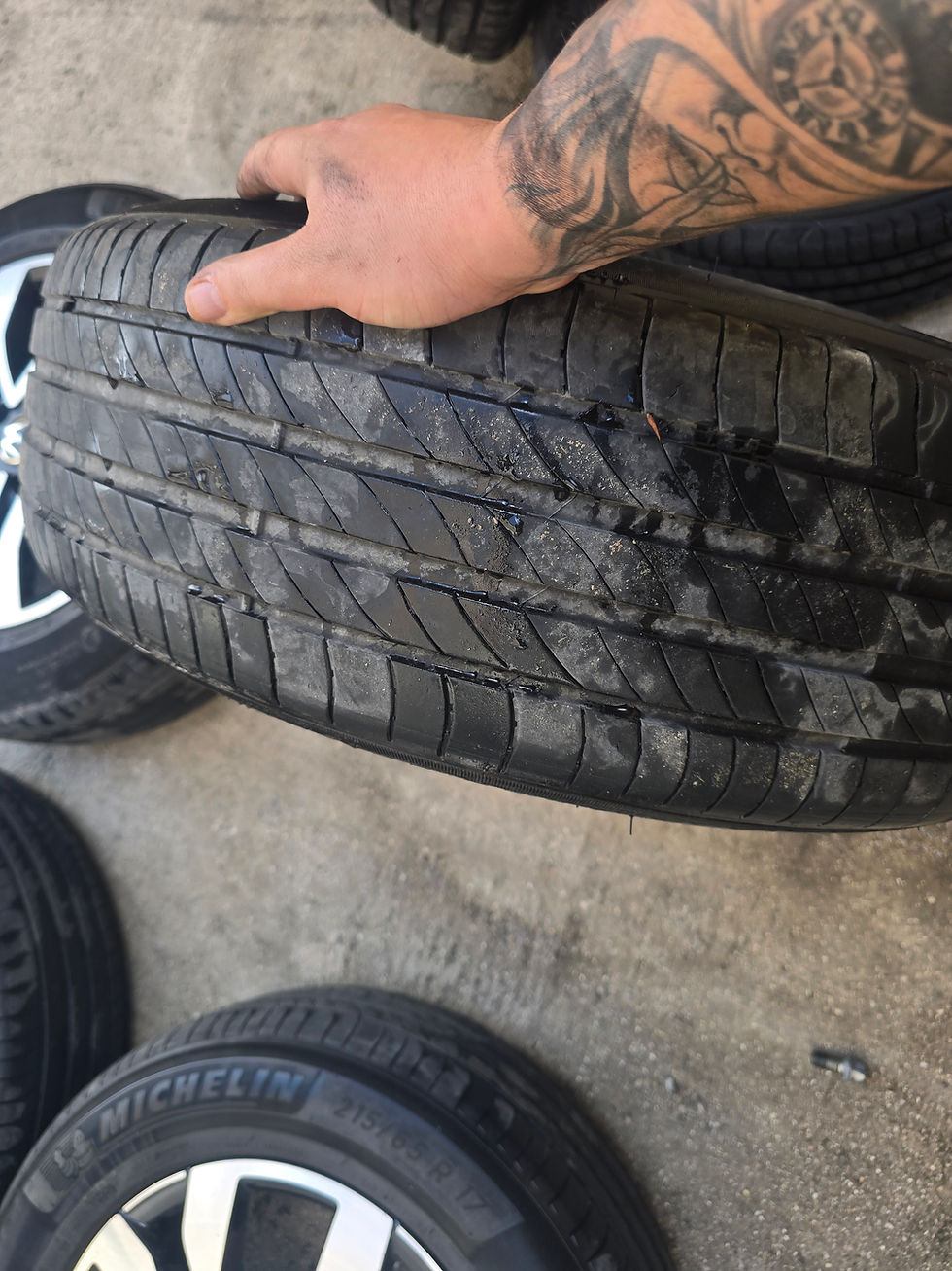Miniatura: 5NA601025AL CERCHI IN LEGA E GOMME BI COLORE VOLKSWAGEN TIGUAN 215 60 17 DOT 24