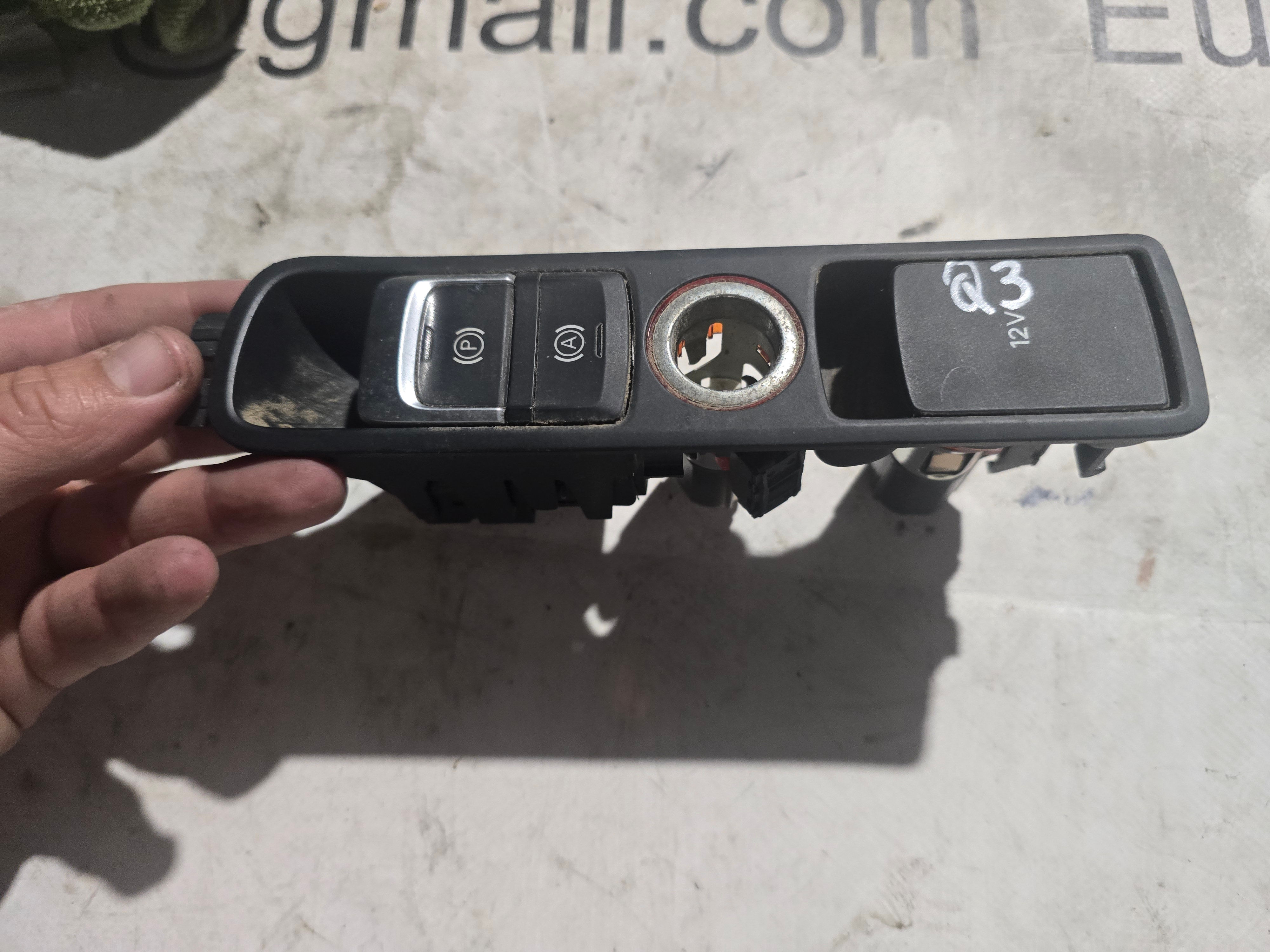 8U1.863.349.C COMANDI TUNNEL CENTRALE AUDI Q3 