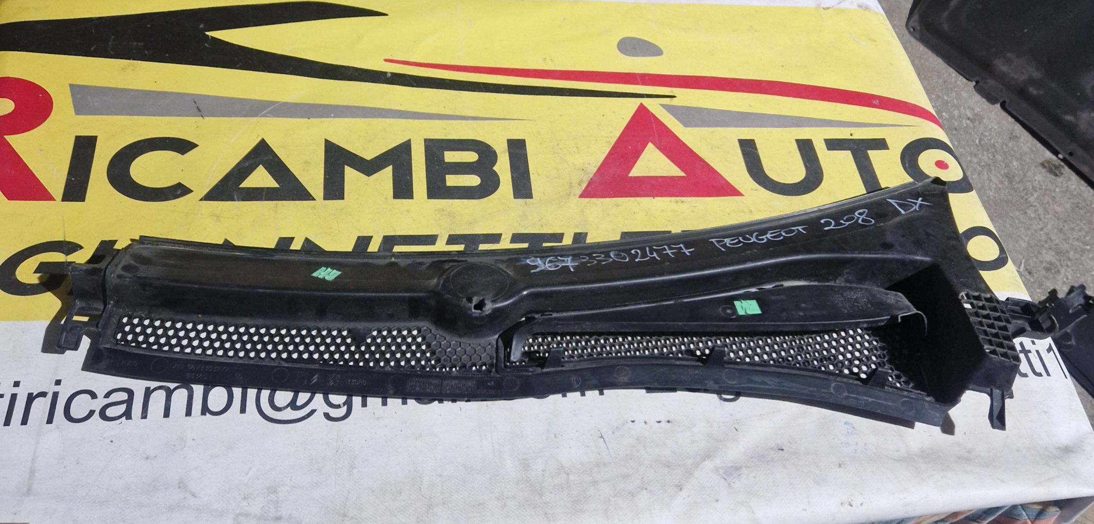 9673302477 GRIGLIA GOCCIOLATOIOSOTTOPARABREZZA PER PEGEOUT 208 DX