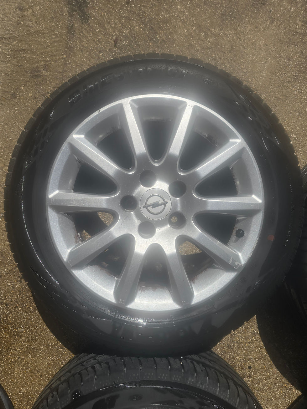 Miniatura: 13116623 CERCHI IN LEGA OPEL ASTRA GOMME Yokohama 2024 205 55 16 dot 24