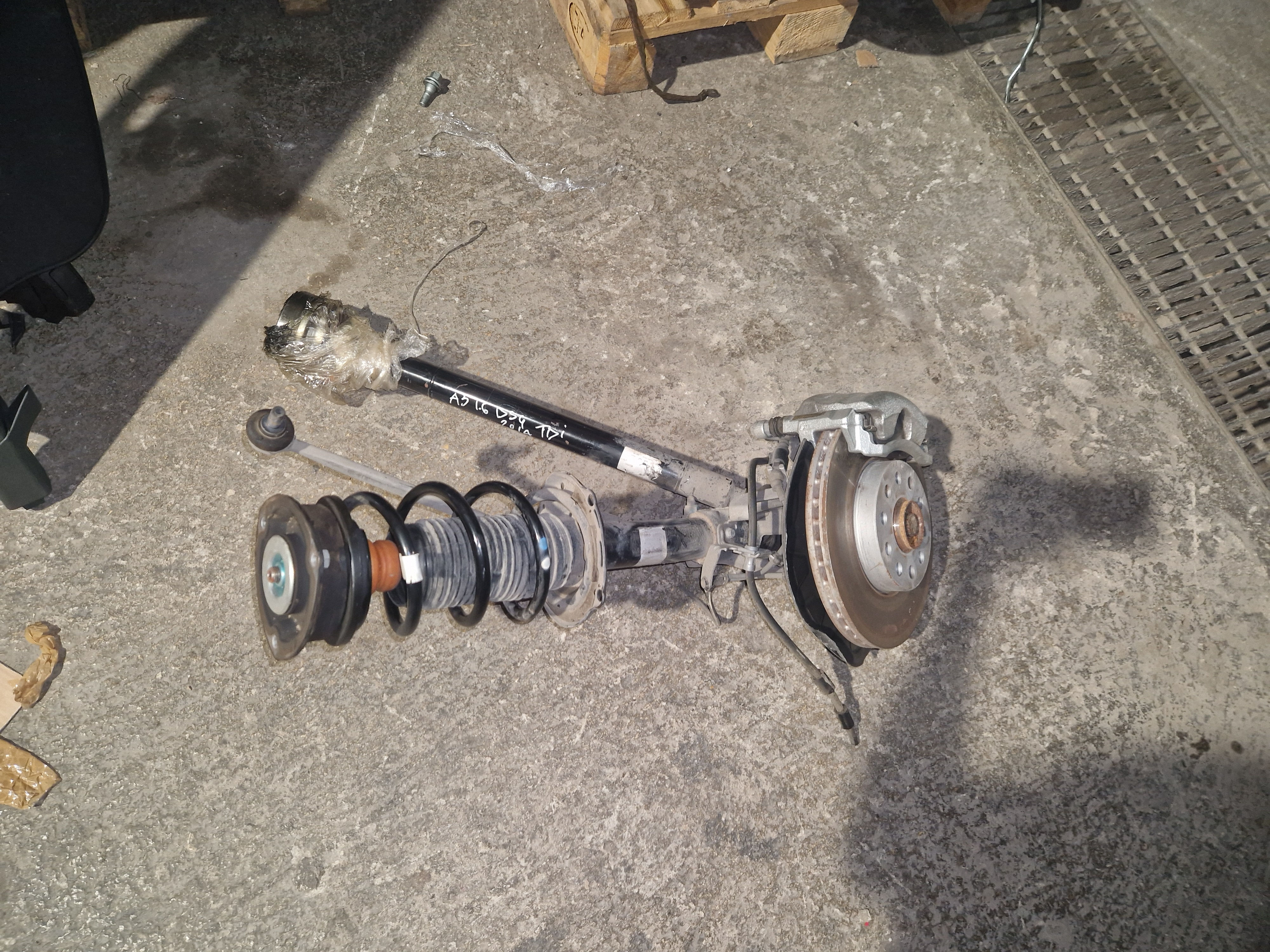 MECCANICA SOSPENSIONE MASSA AMMORTIZZATORE COMPLETA SEMIASSE AUDI A 3 GOLF 7 DSG