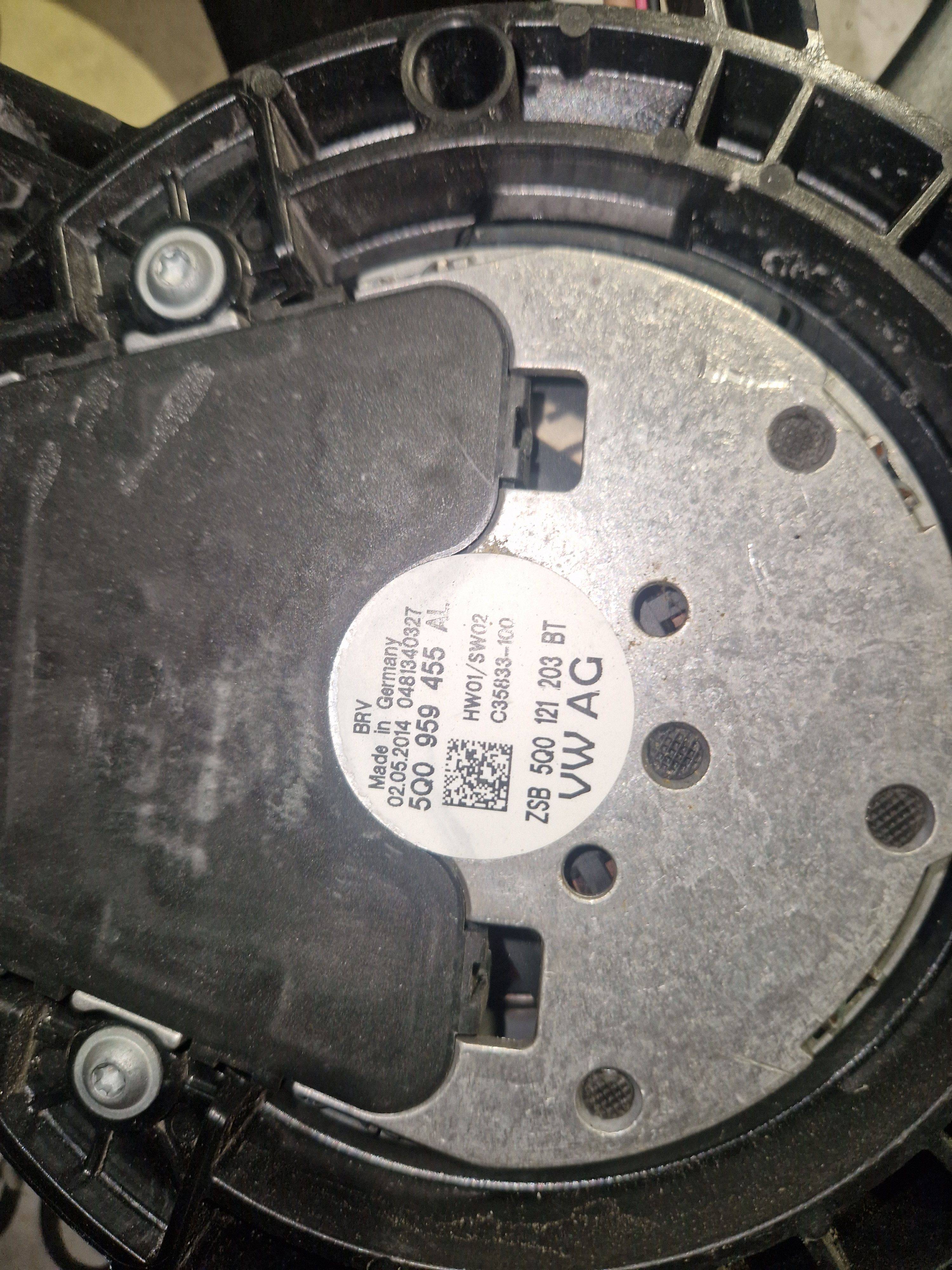 5Q0121203BT ELETTROVENTOLA RADIATORI AUDI A 3 VOLKSWAGEN T ROCK GOLF 7