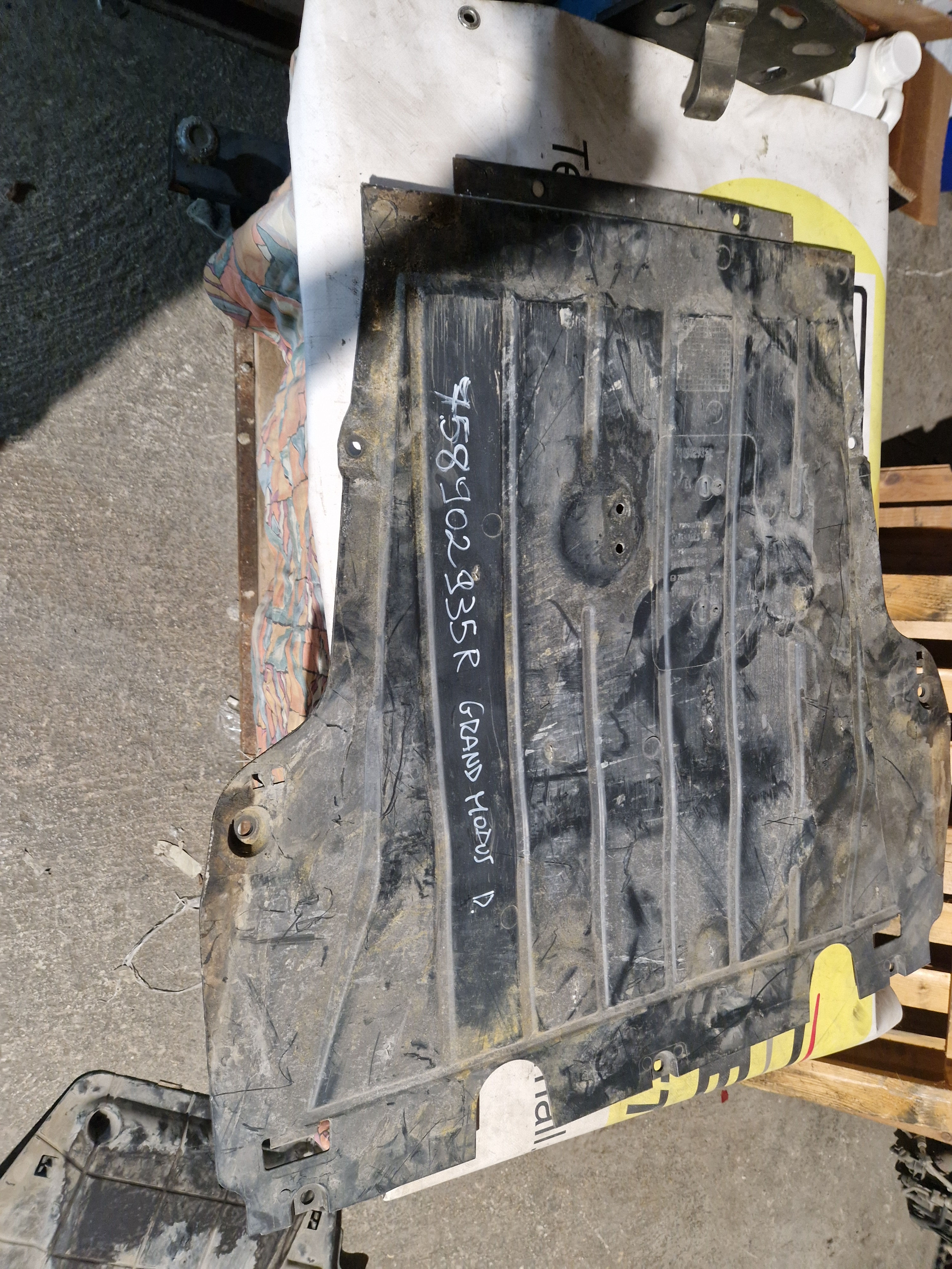 758902935R RIPARO MOTORE SOTTOSCOCCA KARTER PER RENAULT CLIO IV 4 SERIE