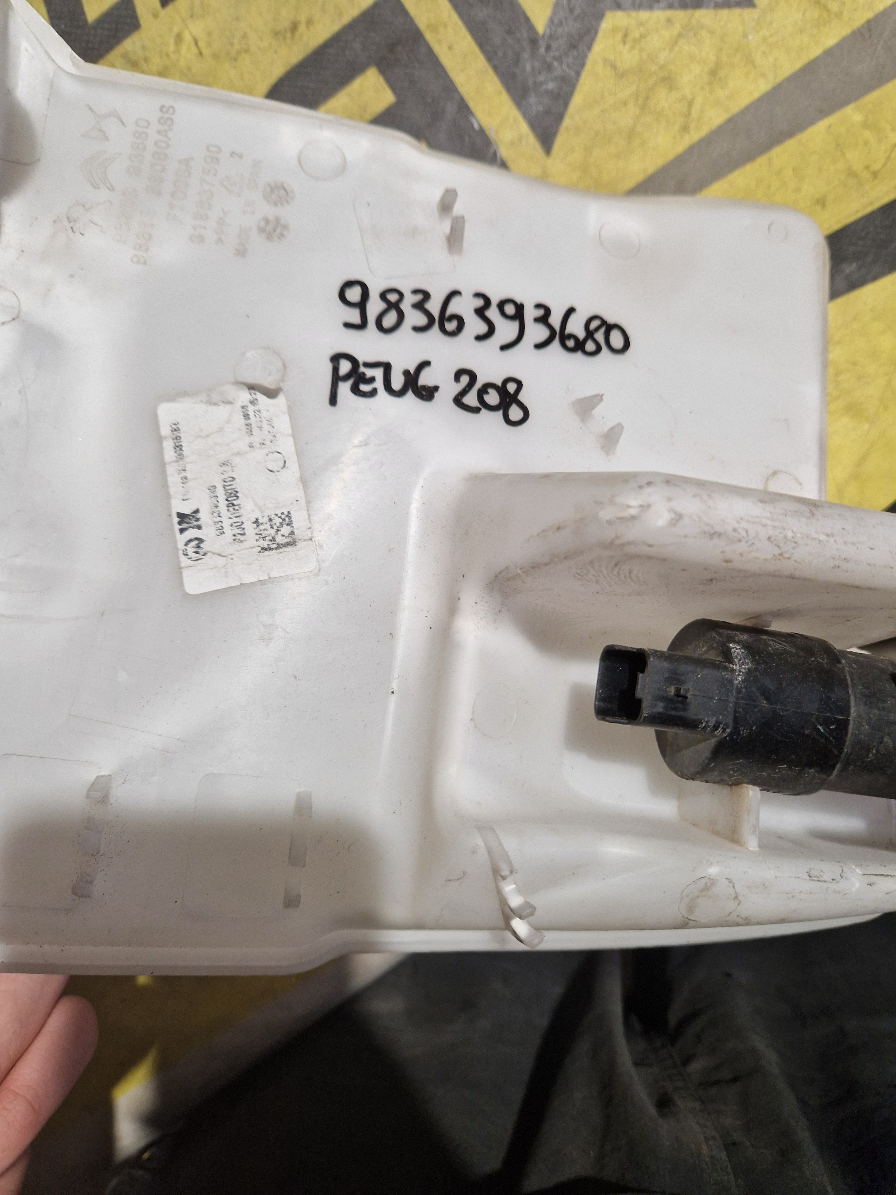9836393680 serbatoio liquido tergicristalli per OPEL CORSA F PEGEOUT 208 C3