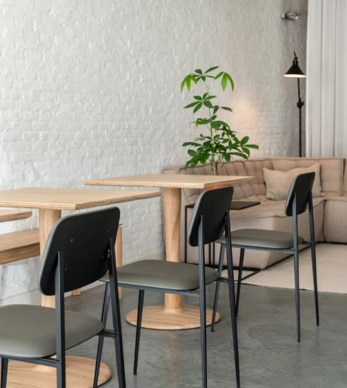 Thumbnail: Torsion Square Table