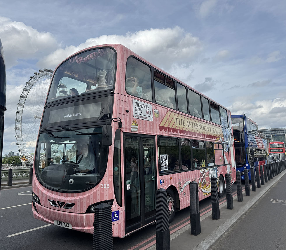 Thumbnail: London Hotel Break with Pizza & Beer Tour Bus Experience for 2