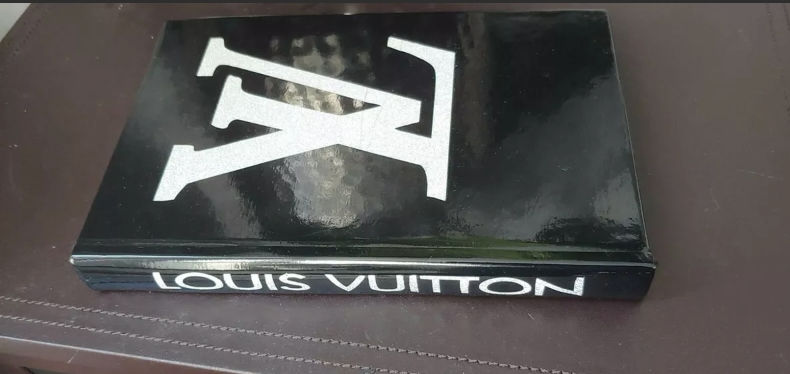 HANDMADE ONE BLACK MIX DECORATIVE INSPIRED COFFEE TABLE BOOK FOR HOME DECOR.