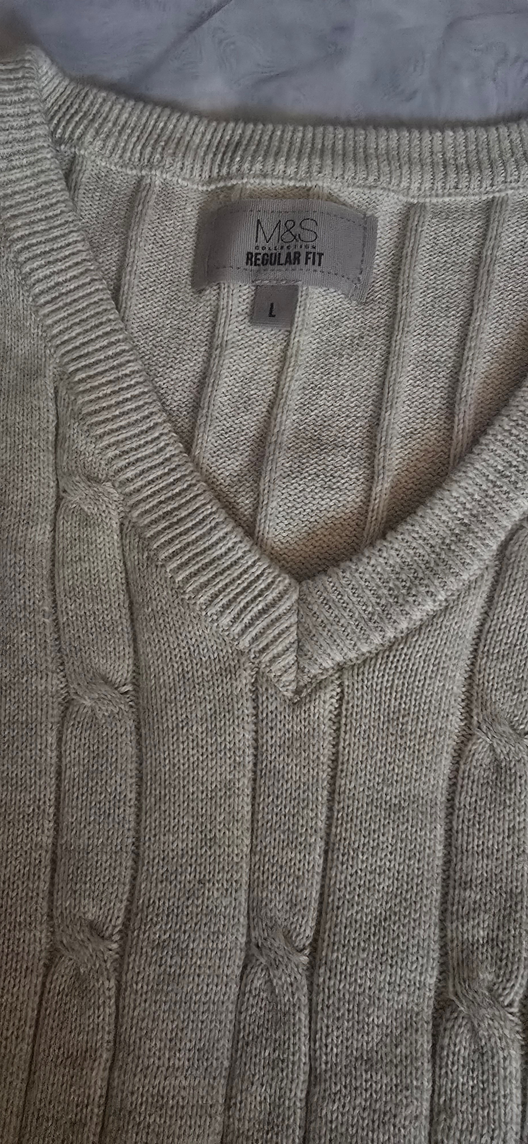 Men's M&S (Marks & Spencer) Knitted V-neck vest Size L