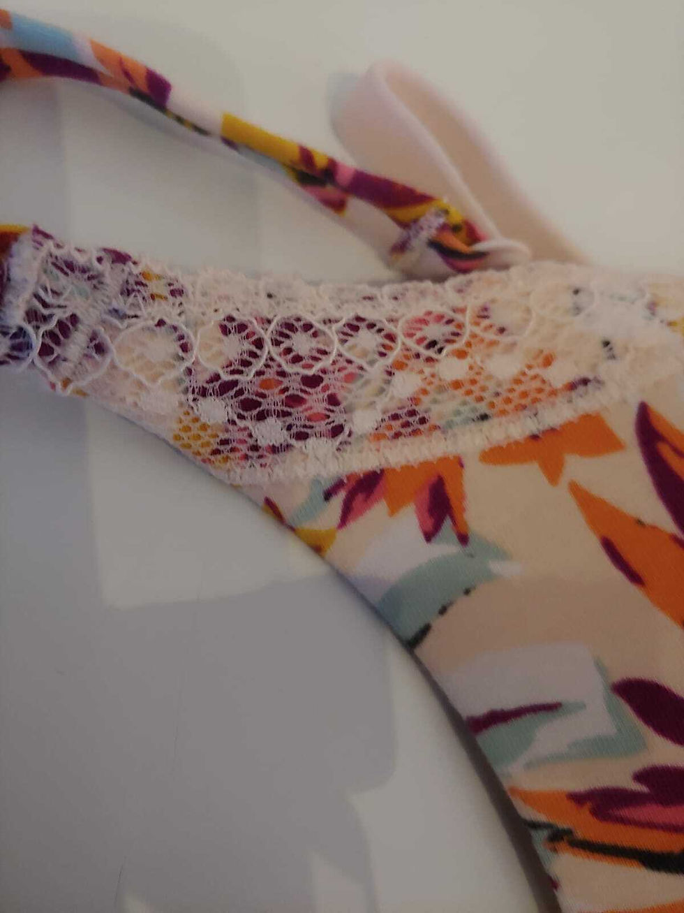 Thumbnail: Ladies EX M&S Floral Non-wired Padded Bra Size 32C