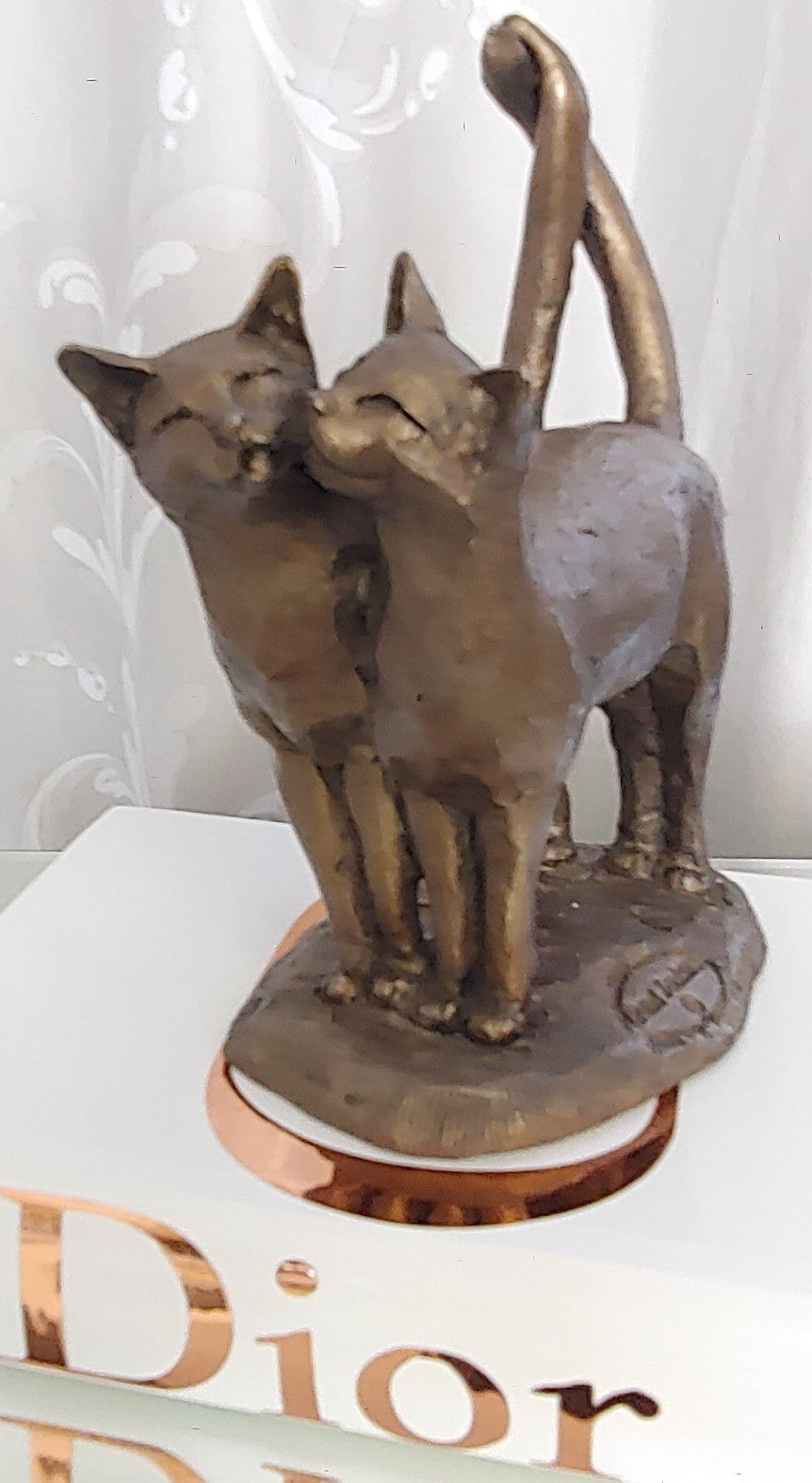 Sculpture Bronze Cat Ornaments| cuddle cats
