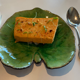 Pan de gambas con chili crab.