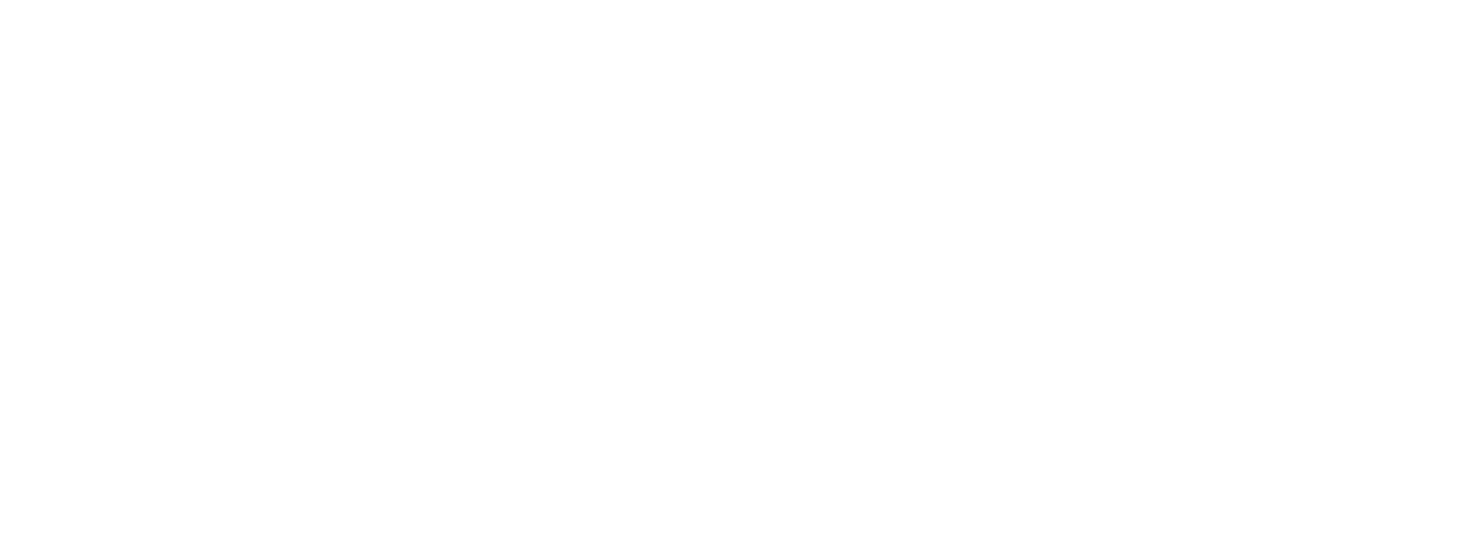 Located in White Rock, BC, Little oOtie’s serves freshly made Mini Donuts, made to order, on scenic West Beach.