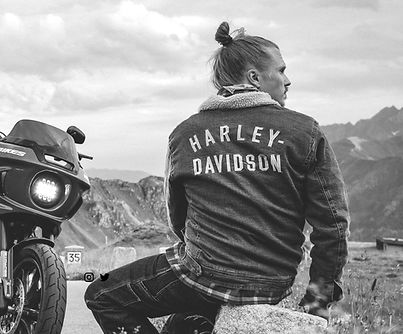 Bildschirmfoto 2025-05-23 um 16.34_edited.jpg