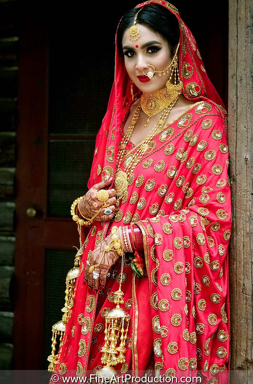 sabyasachi-official-bridal-portrait_1.jp