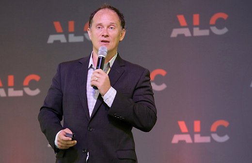edward-nevraumont-marketing-bs-ALU.jpg