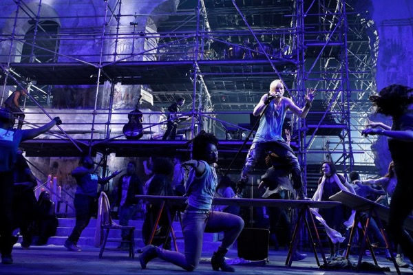 Jesus Christ Superstar Live featured scaffold sets