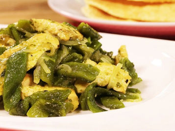 Fajitas de pollo con chile poblano