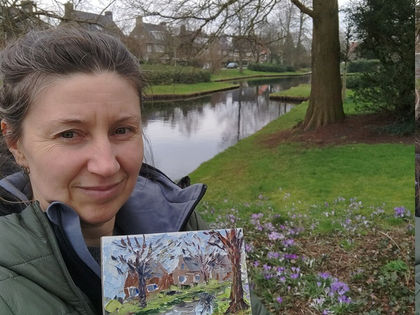 Spring comes! The first outside painting session in this season. The first flowers - crocuses.