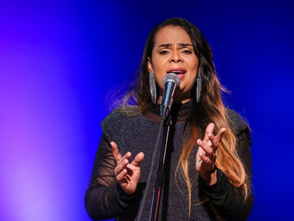 Anlly Piantini unió su voz a Rocio Crooke, juntas interpretaron “Amiga”