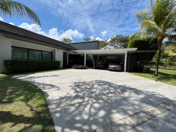 A Luxury Premium Bungalow Property in  Leisure Farm Johor