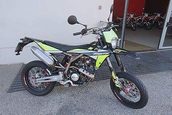 XMF125PERF.jpeg