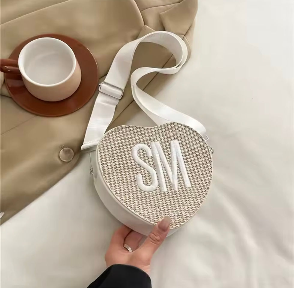 Thumbnail: Cute Heart Shape Beach Tote SM Bag