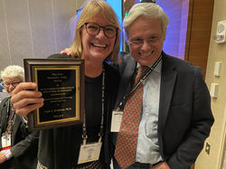 Patrick Hof gives Leah Krubitzer Palay Award