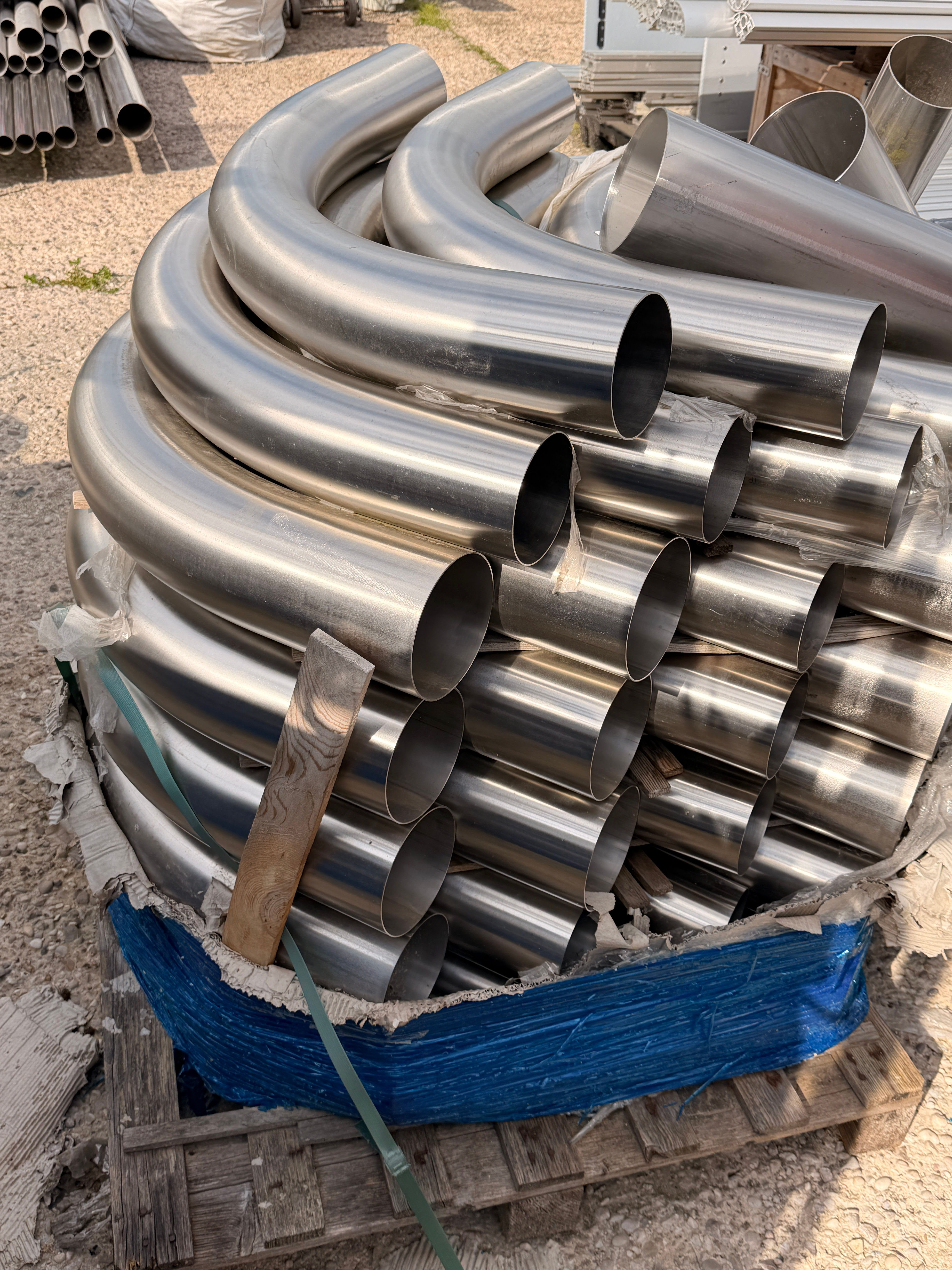 Stainless Steel Tubes (bends-large diameter)