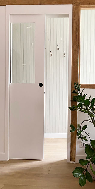 Détails d'une porte coulissante après rénovation par un architecte d'intérieur
