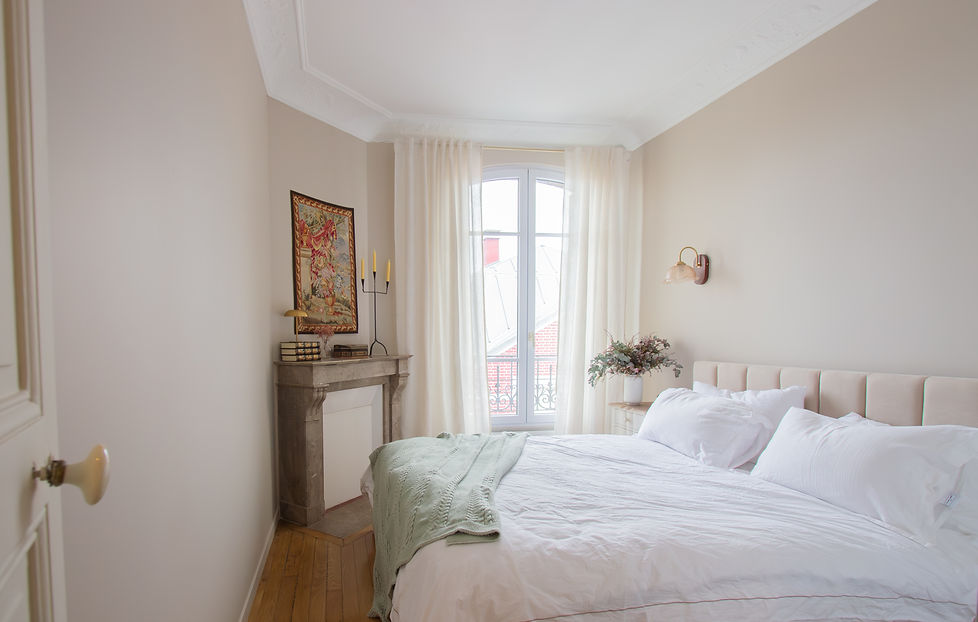 inspiration chambre cosy cottage anglais avec cheminée en marbre architecte d'intérieur