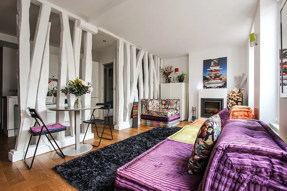 idée inspiration appartement parisien coloré par un architecte d'intérieur et décorateur.w