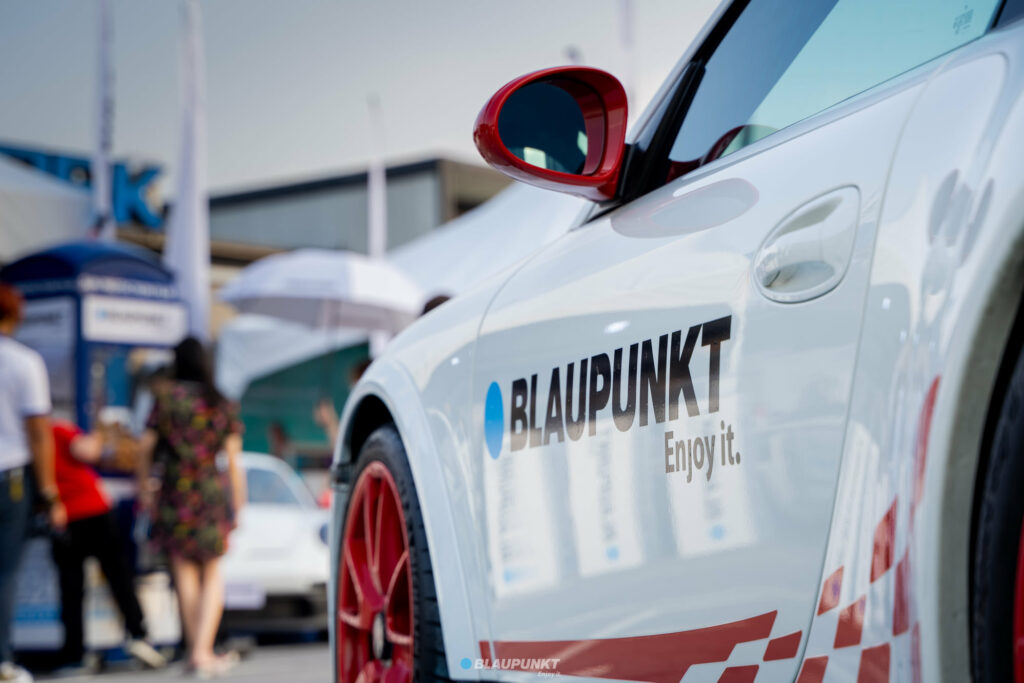 Blaupunkt PPF Diamond Shield ติดตั้งบนรถ Porsche