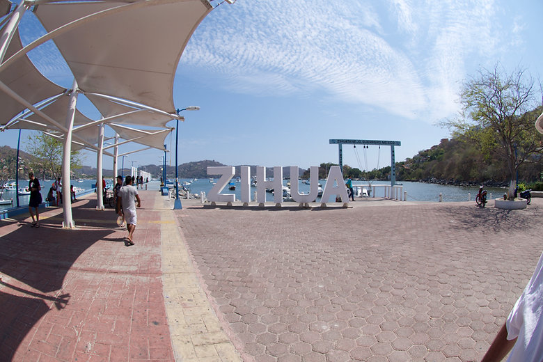 pier zihuatanejo mexico
