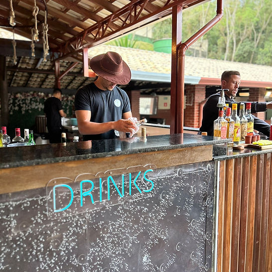 Bar sofisticado no Sitio Larilu